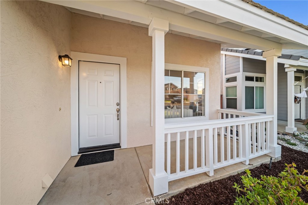 31577 Via Santa Ines Temecula, CA 92592 - Photo 6 of 49 a view of porch with a small yard