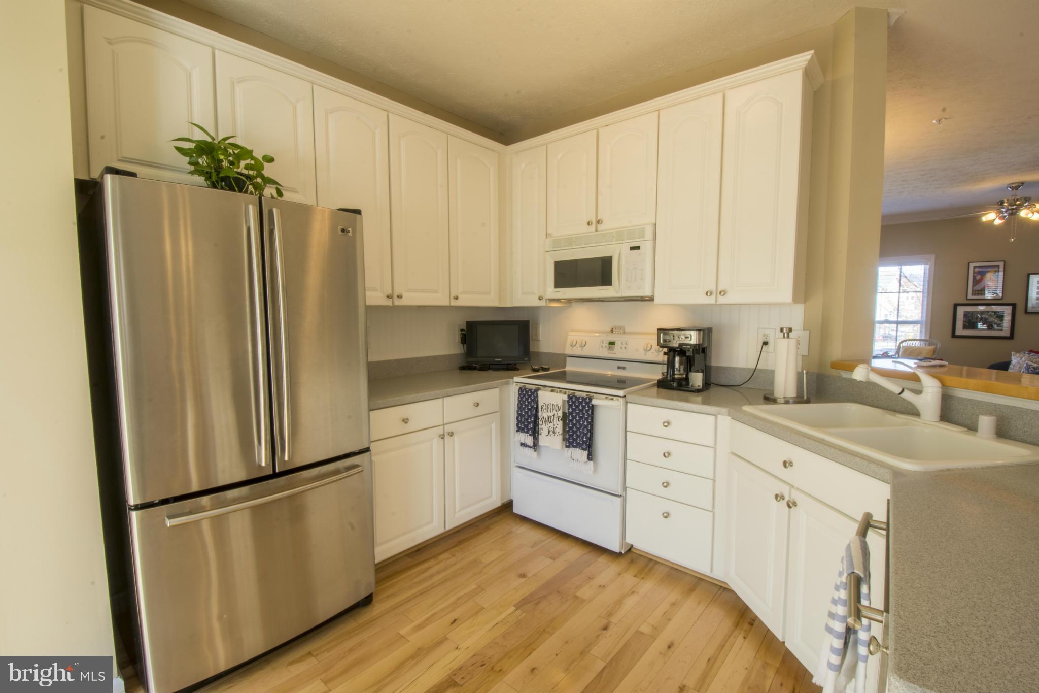 1270 Breckenridge Circle Riva, MD 21140 - Photo 11 of 30 Kitchen With Hardwood FloorsStainless Steel