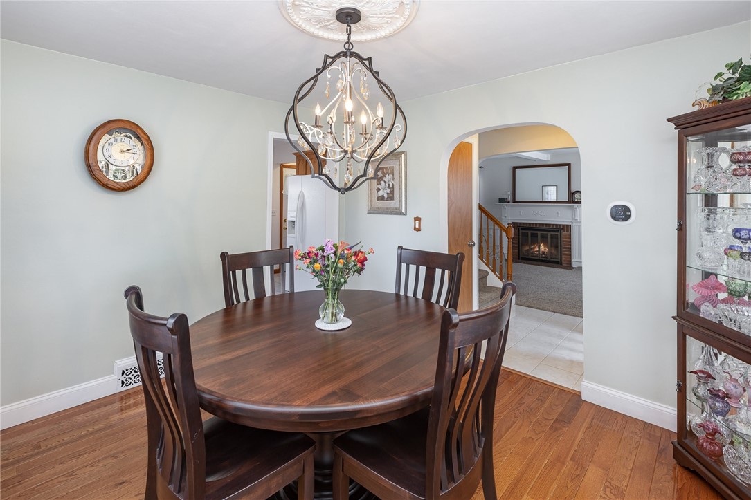 392 Wimbledon Road Irondequoit, NY 14617 - Photo 11 of 38