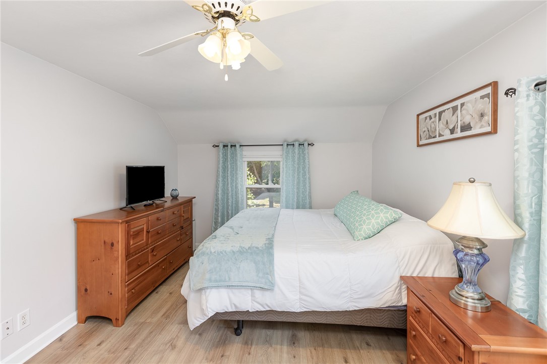 392 Wimbledon Road Irondequoit, NY 14617 - Photo 19 of 38