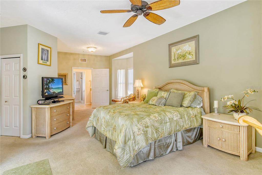 610 Pine Ranch East Road Osprey, FL 34229 - Photo 26 of 64 Primary Suite