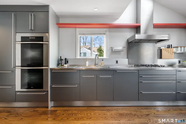 $1,399,000 | 40 Ettl Lane, Unit 17, Greenwich, CT 06831