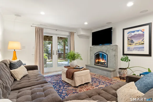 $1,399,000 | 40 Ettl Lane, Unit 17, Greenwich, CT 06831