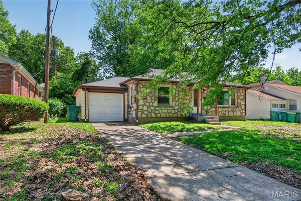 $89,900 | 1924 Alert Drive, St. Louis, MO 63114