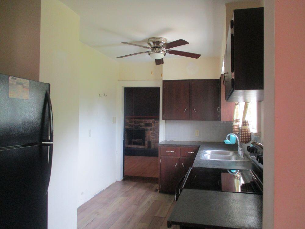 209 Spring Street Three Rivers, MI 49093 - Photo 3 of 12 k2