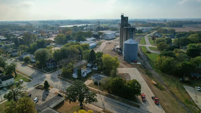 $135,000 | 403 North Lake Street, Lake Mills, IA 50450