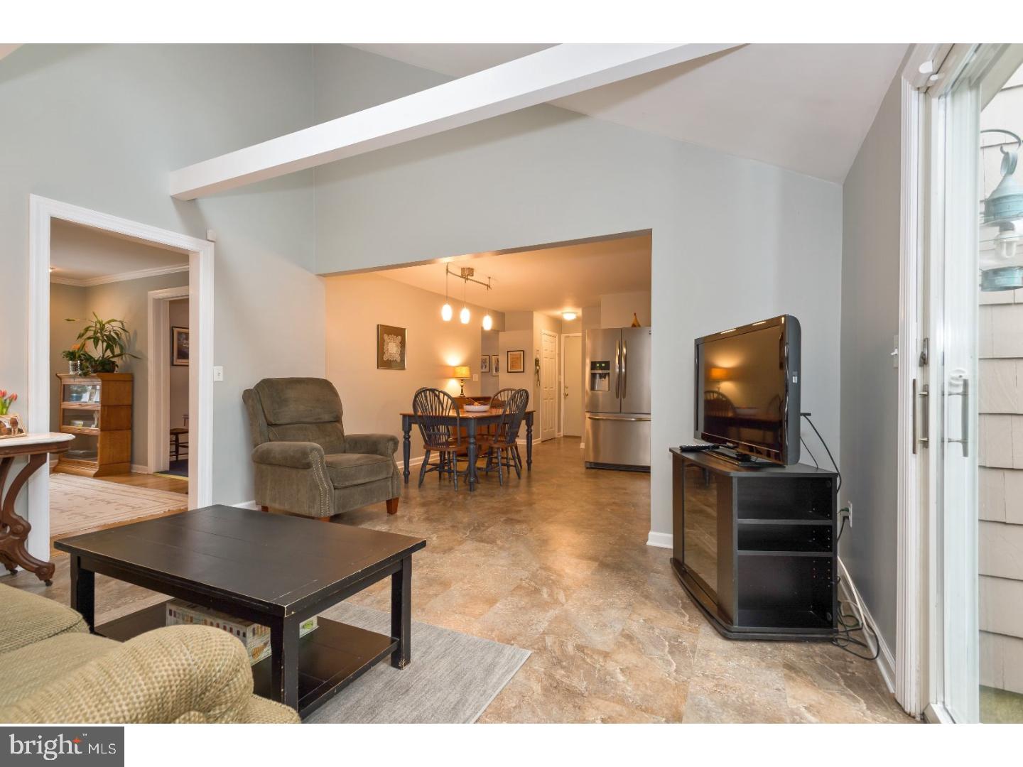 286 Clarksville Road Princeton Junction, NJ 08550 - Photo 8 of 18 Family Room