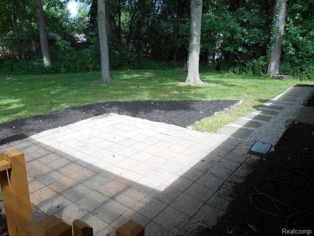 829 Trombley Road Troy, MI 48083 - Photo 12 of 33