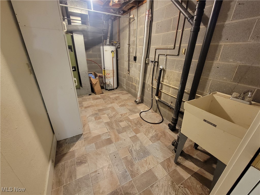 10983 Spear Road Painesville, OH 44077 - Photo 31 of 33 utility area