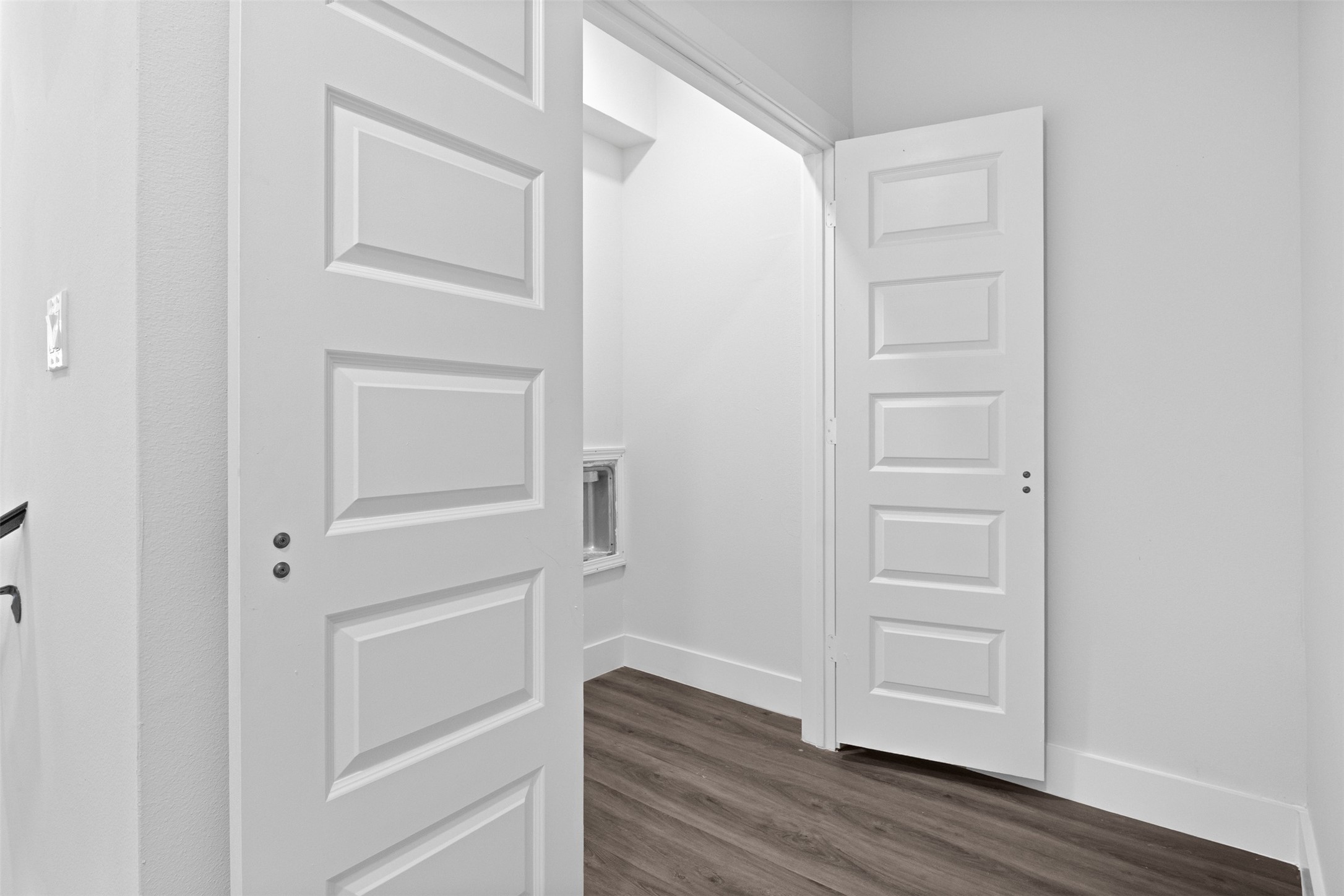 2303 Staples Street Houston, TX 77026 - Photo 25 of 33 Laundry room