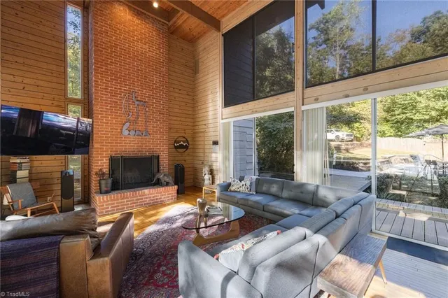 $850,000 | 1112 Riverwood Drive, Lexington, NC 27292