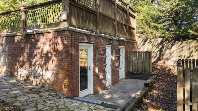 $850,000 | 1112 Riverwood Drive, Lexington, NC 27292