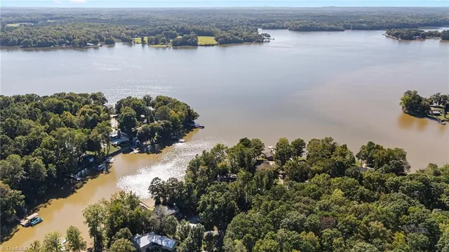 $850,000 | 1112 Riverwood Drive, Lexington, NC 27292