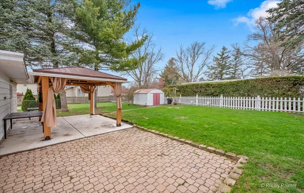 $344,900 | 1100 West Highland Avenue, Elgin, IL 60123