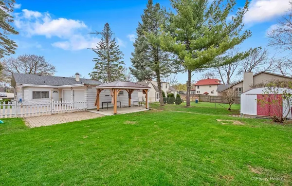 $344,900 | 1100 West Highland Avenue, Elgin, IL 60123