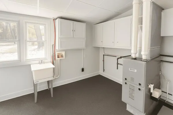 $190,000 | 31195 Merriman Place, Romulus, MI 48174