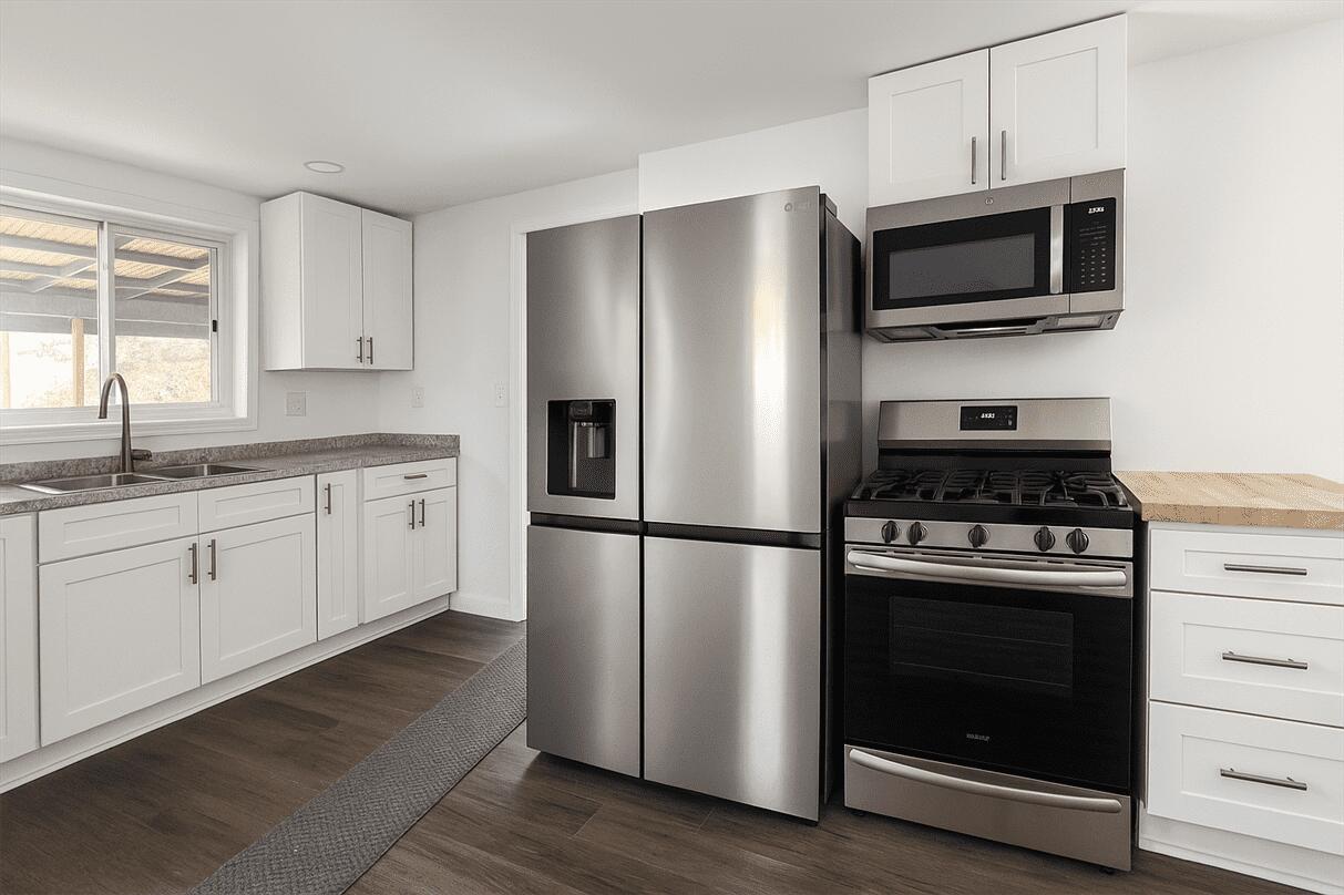 31195 Merriman Place Romulus, MI 48174 - Photo 2 of 23 2