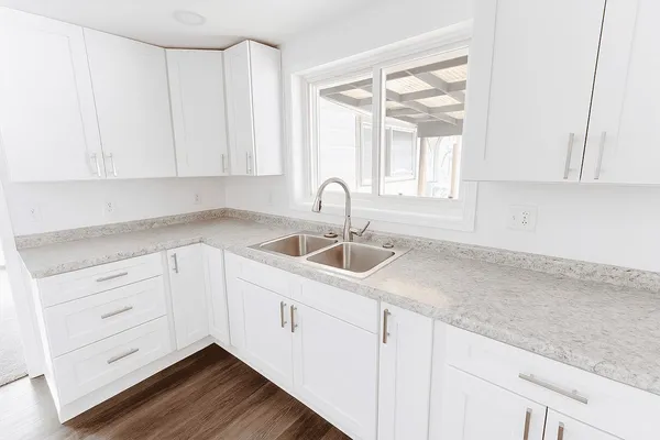 $190,000 | 31195 Merriman Place, Romulus, MI 48174