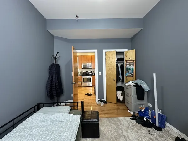 $3,175 | 2835 North Damen Avenue, Unit 2R, Chicago, IL 60618