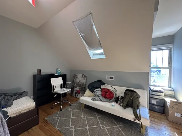 $3,175 | 2835 North Damen Avenue, Unit 2R, Chicago, IL 60618