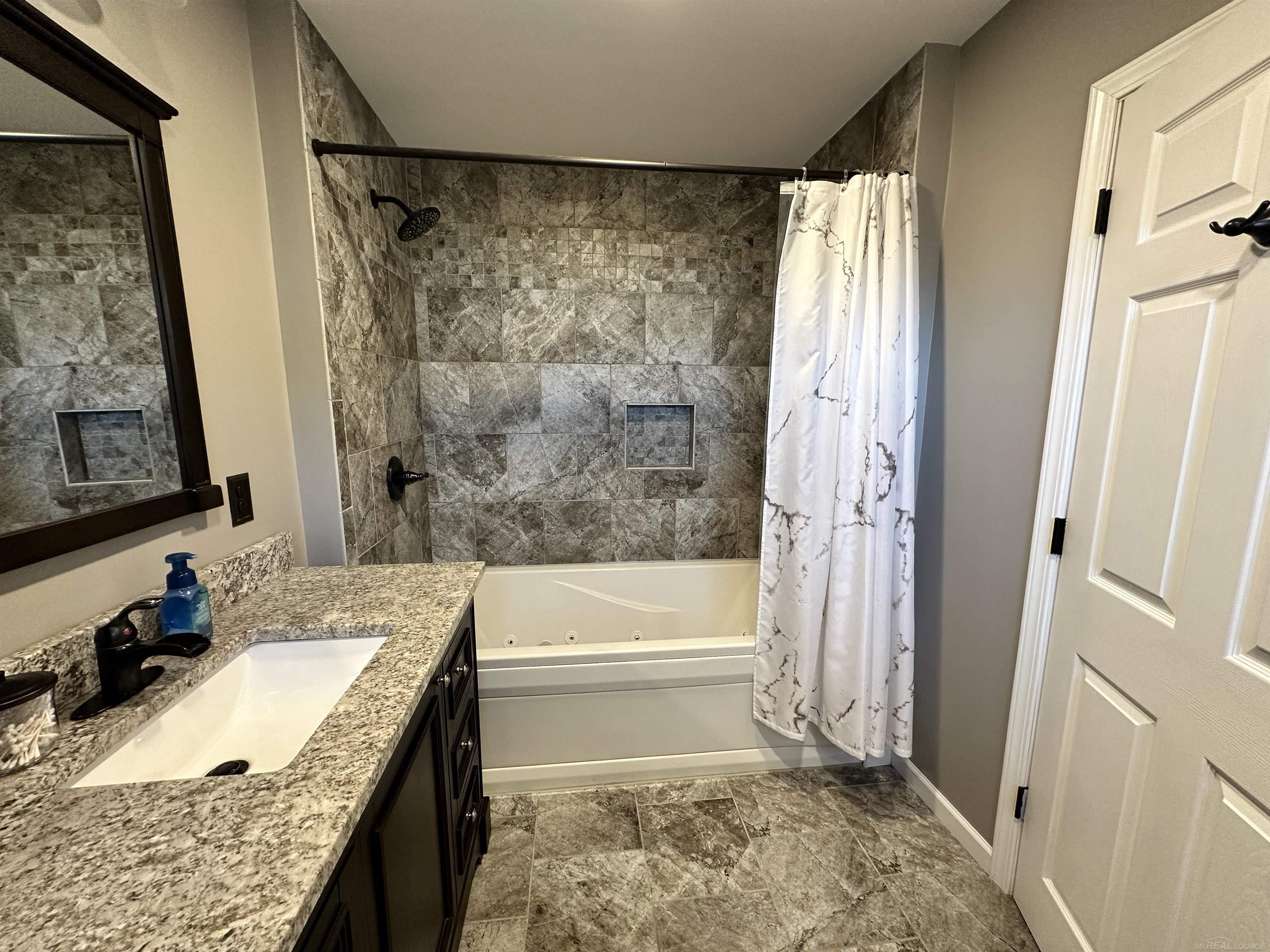 7337 Joy Road Lexington, MI 48450 - Photo 20 of 31