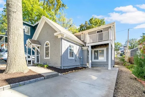 $300,000 | 4621 Genessee Street, Kansas City, MO 64112