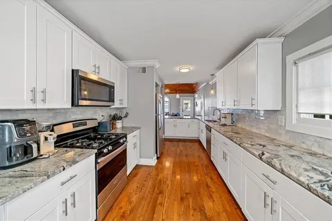 $300,000 | 4621 Genessee Street, Kansas City, MO 64112