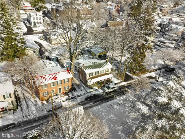 a sign that is sitting on a road