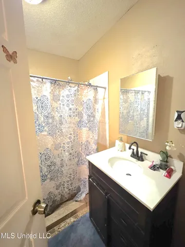 $91,000 | 853 Lakeside Drive, Walnut, MS 38683