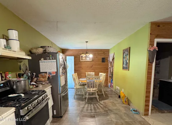 $87,998 | 853 Lakeside Drive, Walnut, MS 38683