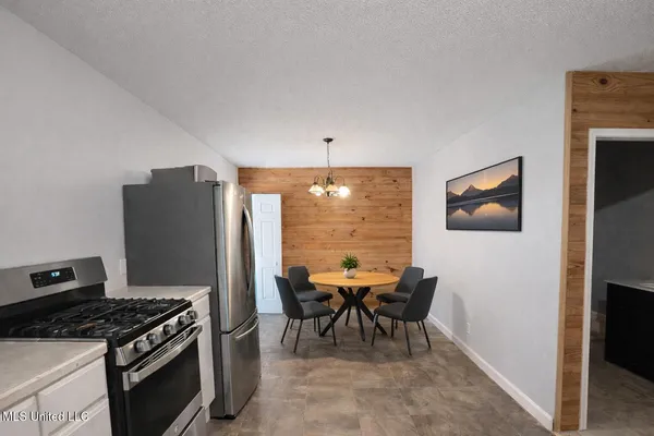 $87,998 | 853 Lakeside Drive, Walnut, MS 38683