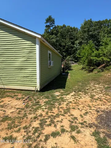 $91,000 | 853 Lakeside Drive, Walnut, MS 38683