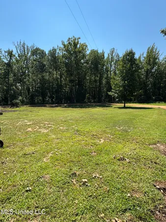 $87,998 | 853 Lakeside Drive, Walnut, MS 38683