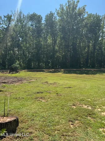 $87,998 | 853 Lakeside Drive, Walnut, MS 38683