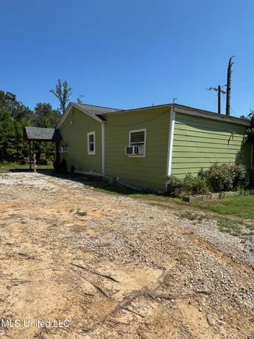 $91,000 | 853 Lakeside Drive, Walnut, MS 38683