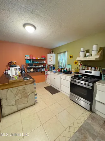 $87,998 | 853 Lakeside Drive, Walnut, MS 38683