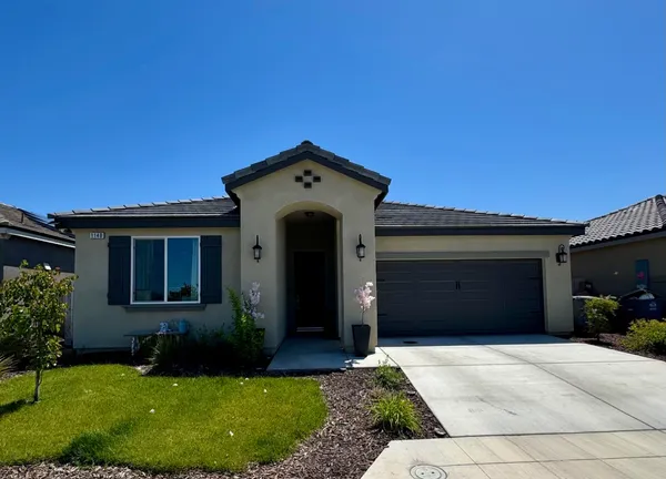 $429,999 | 1140 Wasatch Drive, Madera, CA 93638