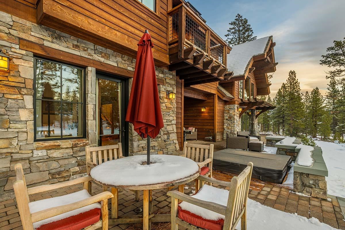 556 Stewart McKay Truckee, CA 96161 - Photo 5 of 21 a view of a patio with a table and chairs
