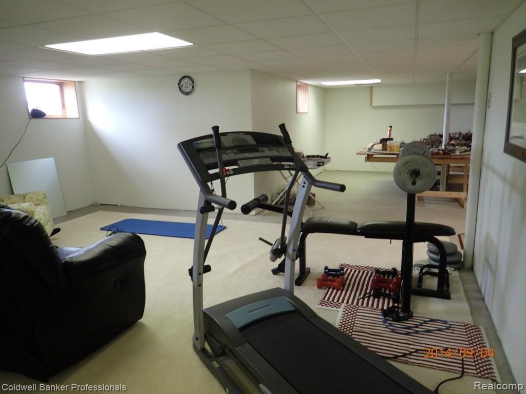 520 Maple Grove Road Lapeer, MI 48446 - Photo 36 of 48 P9040128.jpg