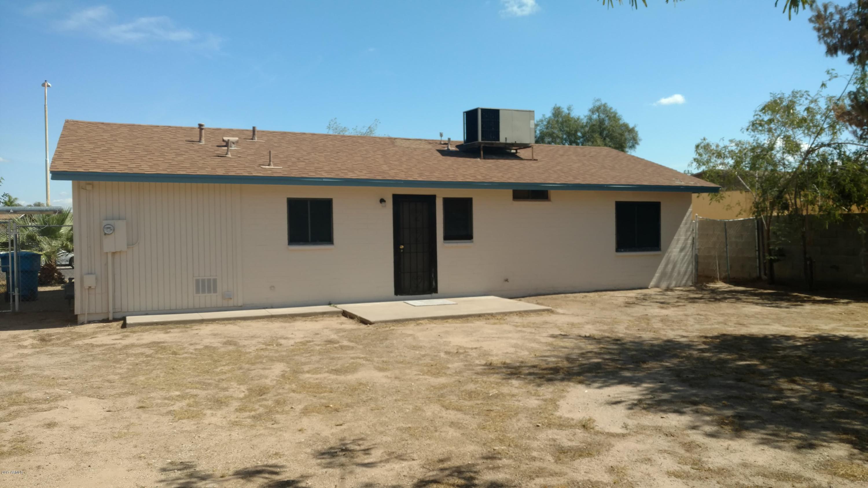 1537 West Maldonado Road Phoenix, AZ 85041 - Photo 3 of 12 IMG_20170510_095259912-min