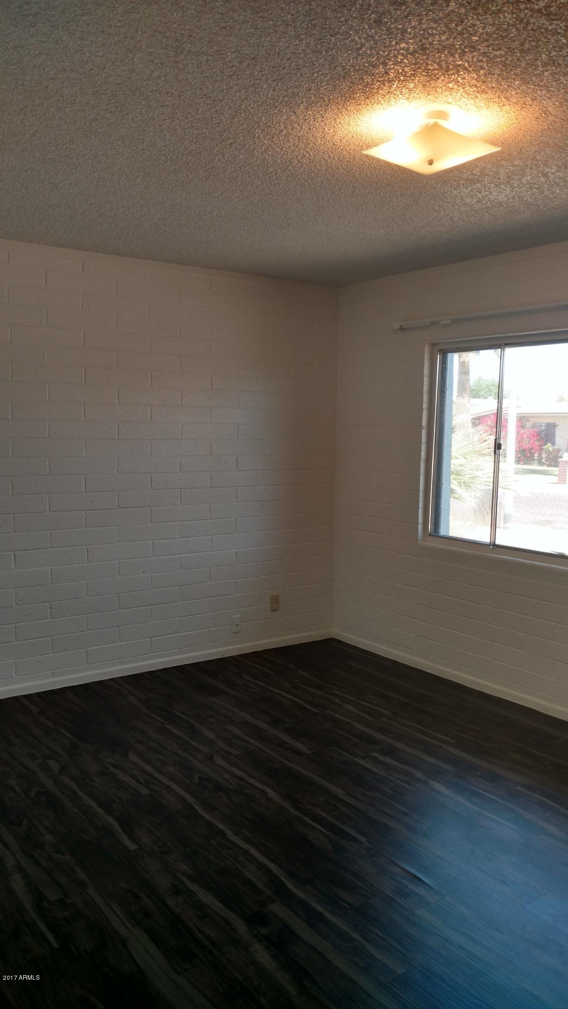 1537 West Maldonado Road Phoenix, AZ 85041 - Photo 5 of 12 IMG_20170510_095531020_HDR-min