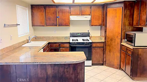 $2,595 | 41020 163rd Street East, Lancaster, CA 93535