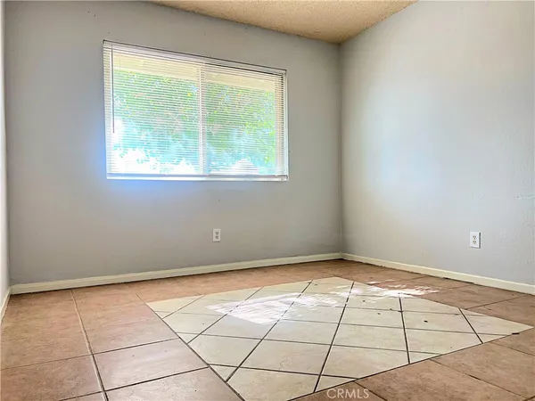 $2,595 | 41020 163rd Street East, Lancaster, CA 93535