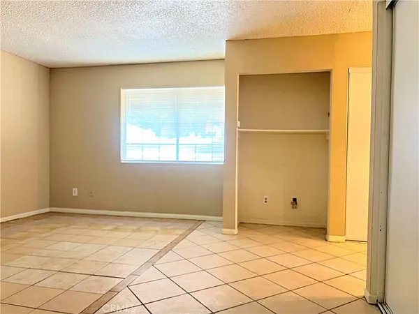 $2,595 | 41020 163rd Street East, Lancaster, CA 93535