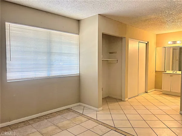 $2,595 | 41020 163rd Street East, Lancaster, CA 93535