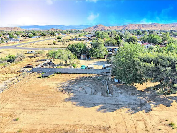 $2,595 | 41020 163rd Street East, Lancaster, CA 93535