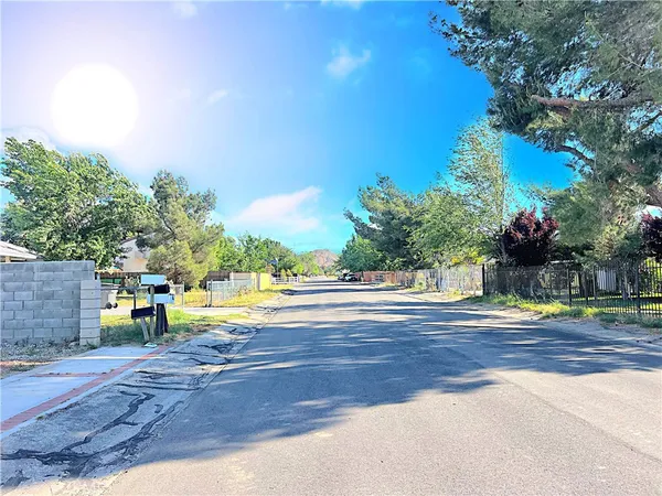$2,595 | 41020 163rd Street East, Lancaster, CA 93535