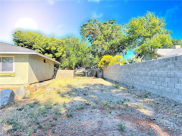 $2,595 | 41020 163rd Street East, Lancaster, CA 93535
