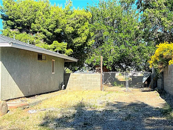 $2,595 | 41020 163rd Street East, Lancaster, CA 93535