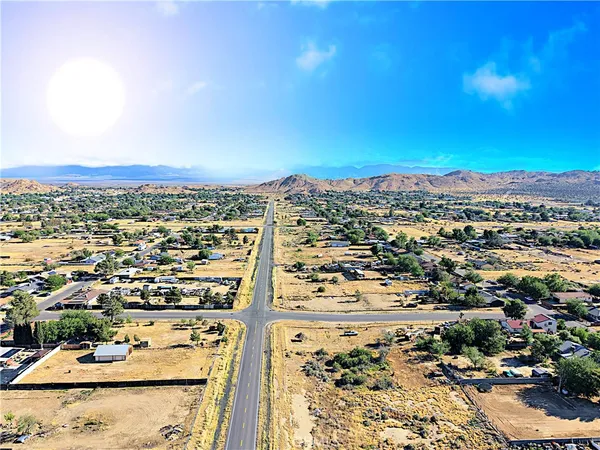 $2,595 | 41020 163rd Street East, Lancaster, CA 93535